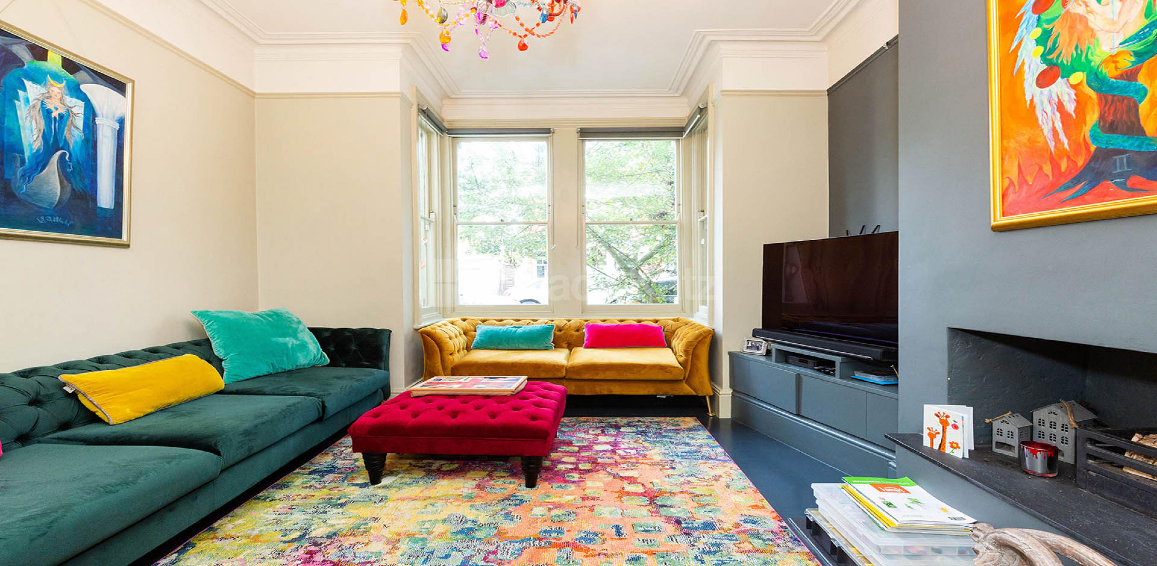 			FAMILYS ONLY, 4 Bedroom, 1 bath, 1 reception House			 Edison Road, Crouch End N8